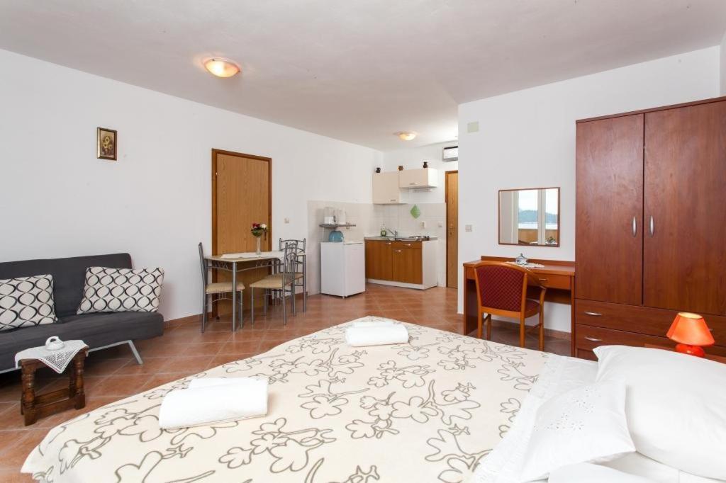 Apartments Ana Lopud Quarto foto